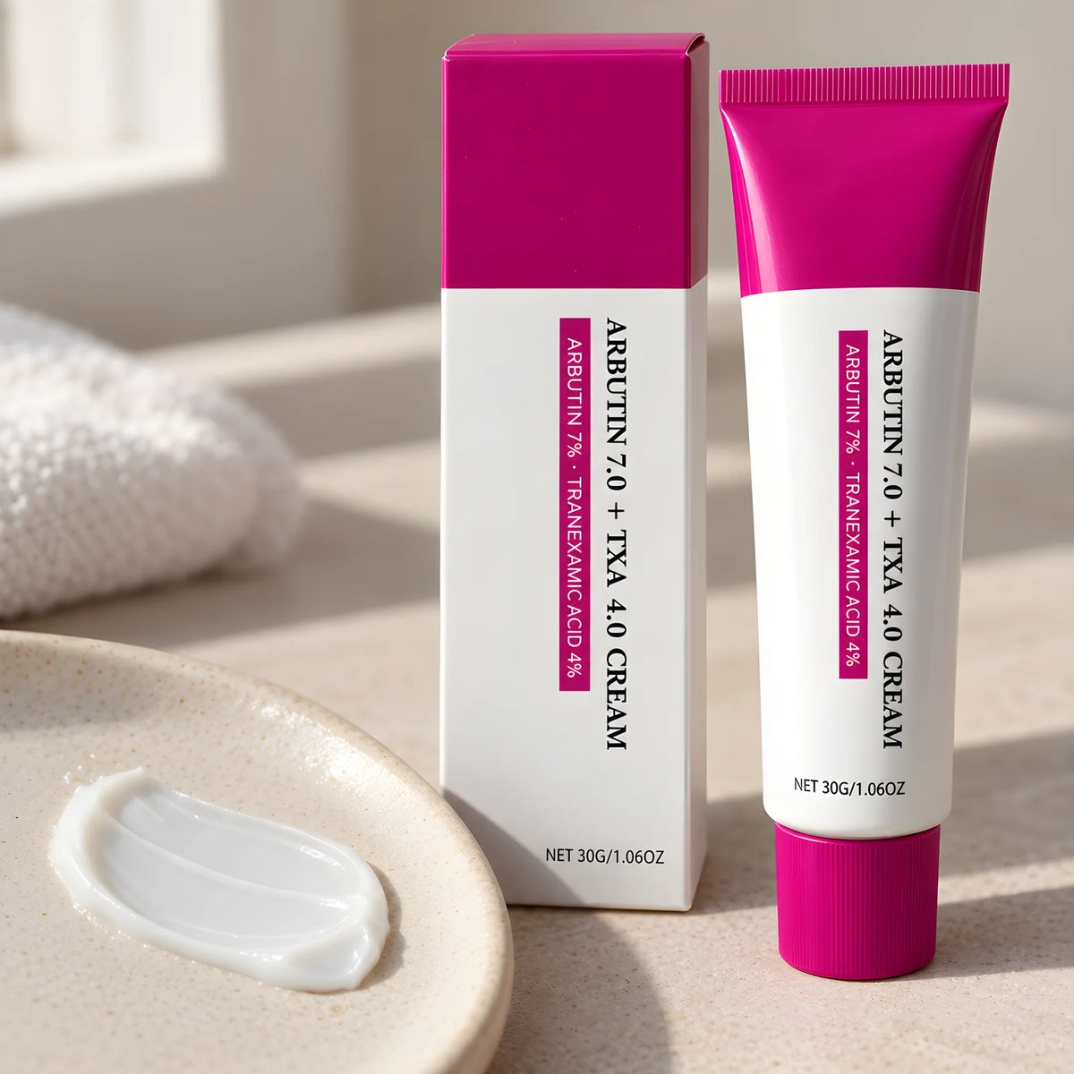Crema Facial Iluminadora Arbutina 7% + Ácido Tranexámico 4% – textura en detalle