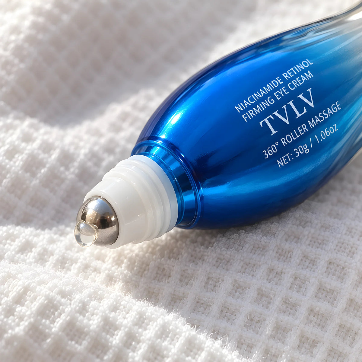 Sérum Retinol Anti-Ojeras con Aplicador Masajeador – textura en detalle